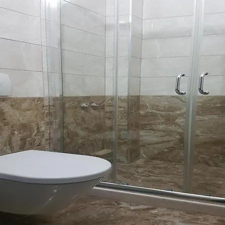 Bristol Otel 3*