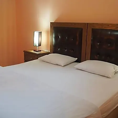 Otel Bristol 3*