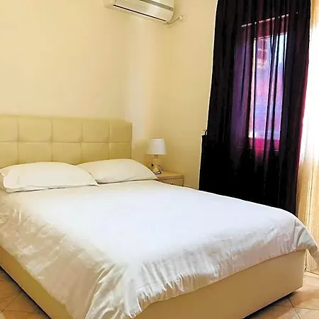 Otel Bristol Tiran