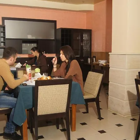 Bristol Otel 3*